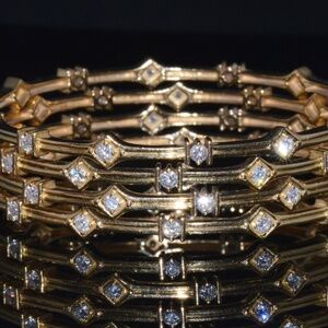 SET OF 4 DESIGNER NATURAL 4.65CTS VS F DIAMOND 18K SOLID GOLD STACKING BANGLES